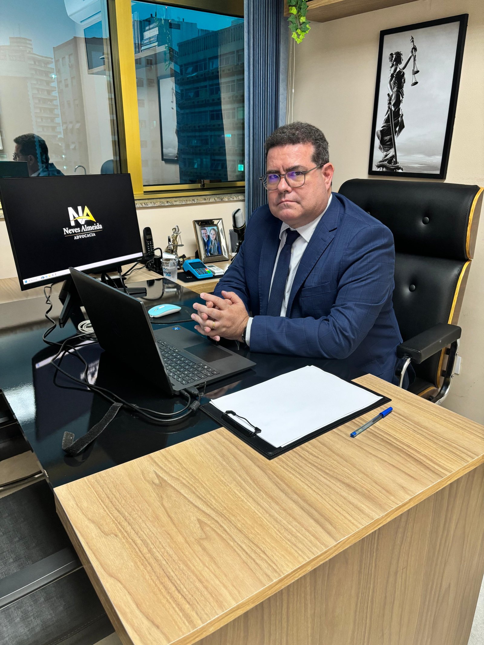 Advogado Neves Almeida